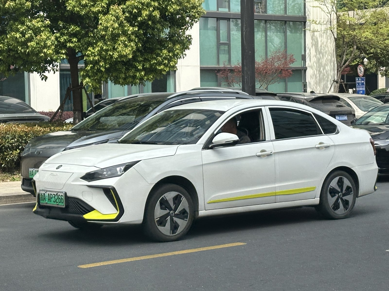 Aeolus E70 — SUV (BEV)