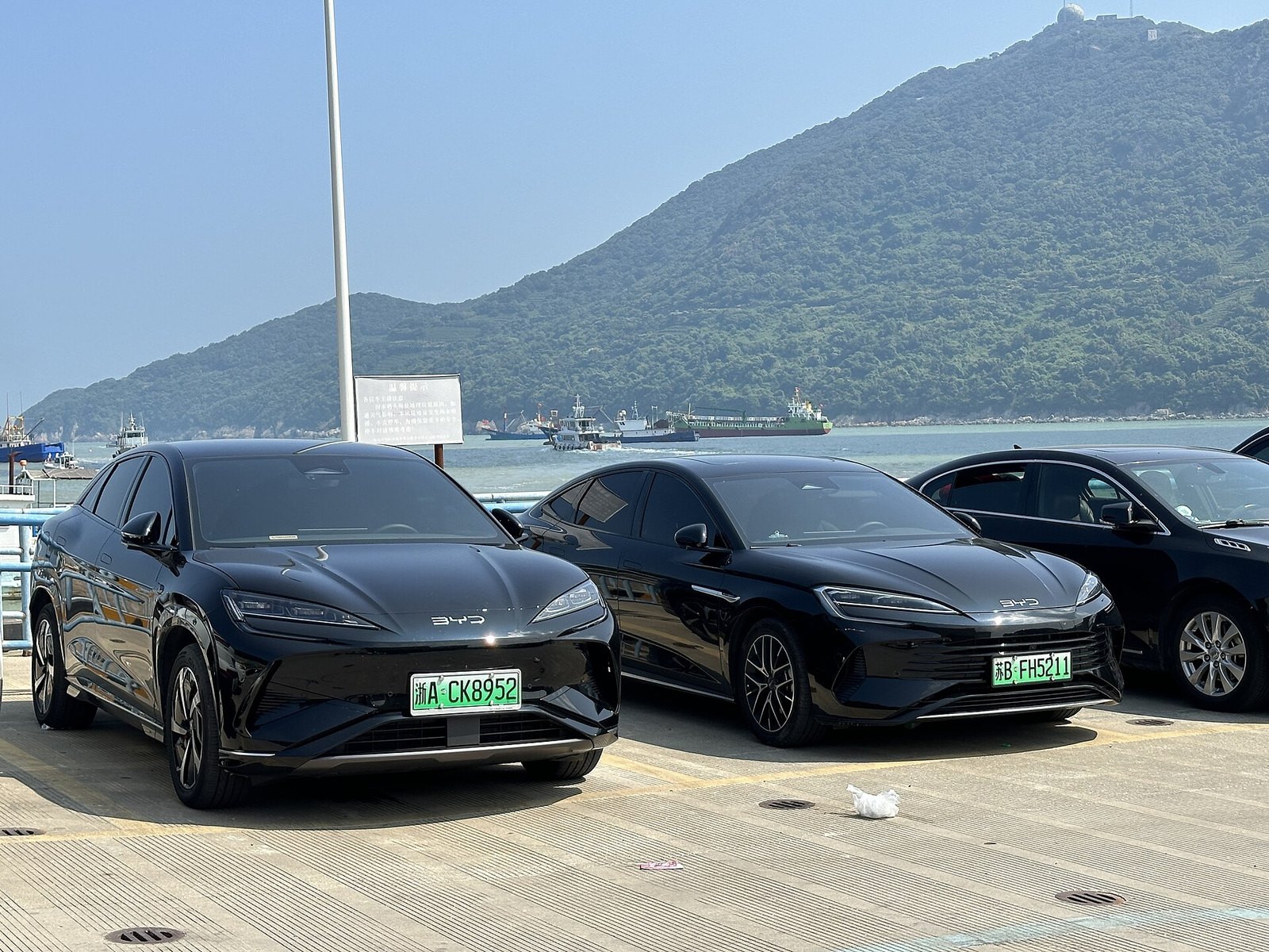 BYD Seal 07 DM I — Sedan (PHEV)
