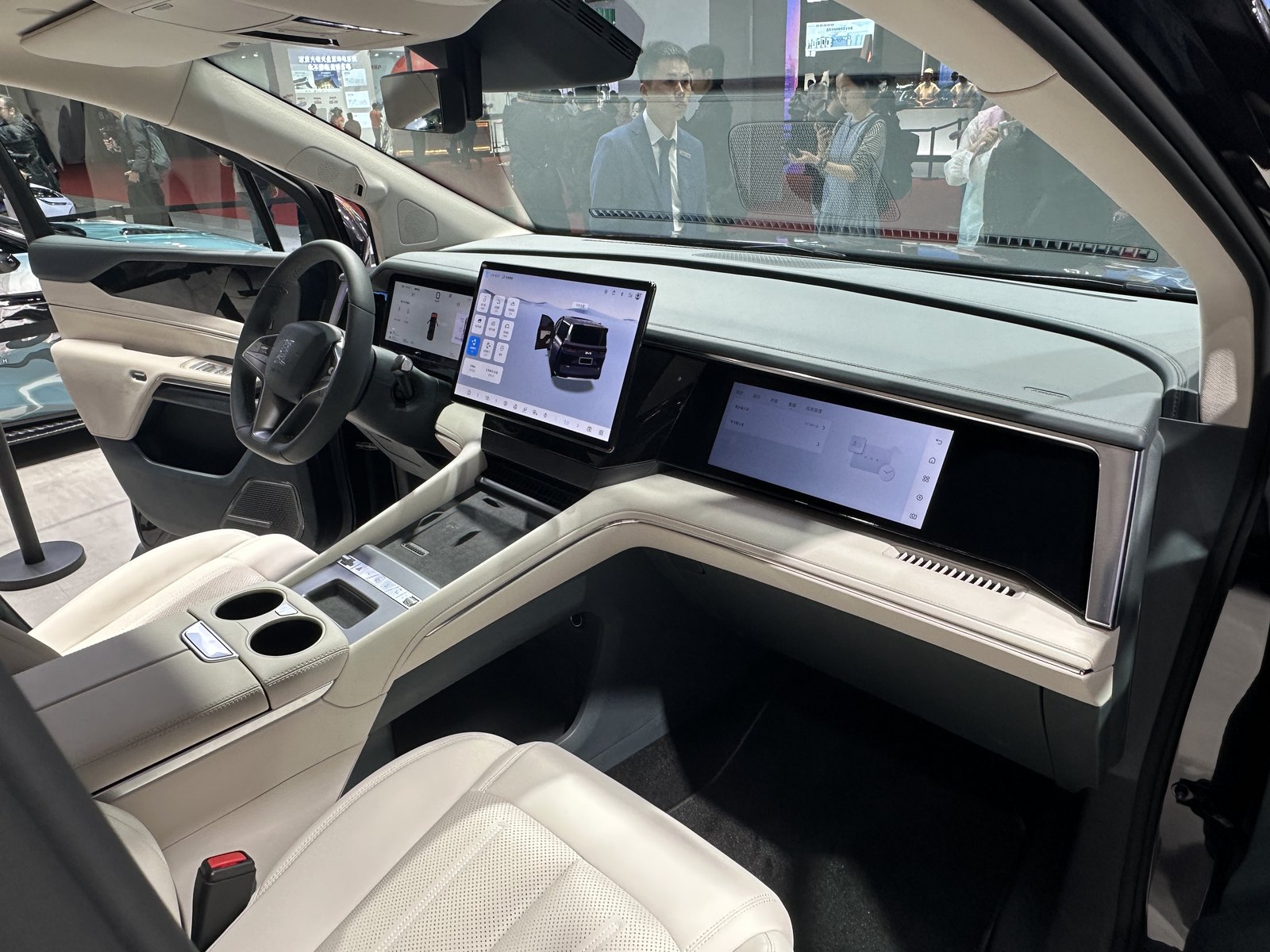 BYD XIA — SUV (PHEV)