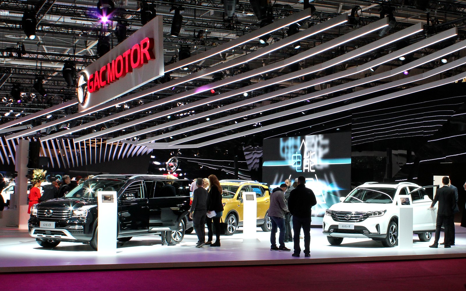 GAC Motor E8 — SUV (PHEV)
