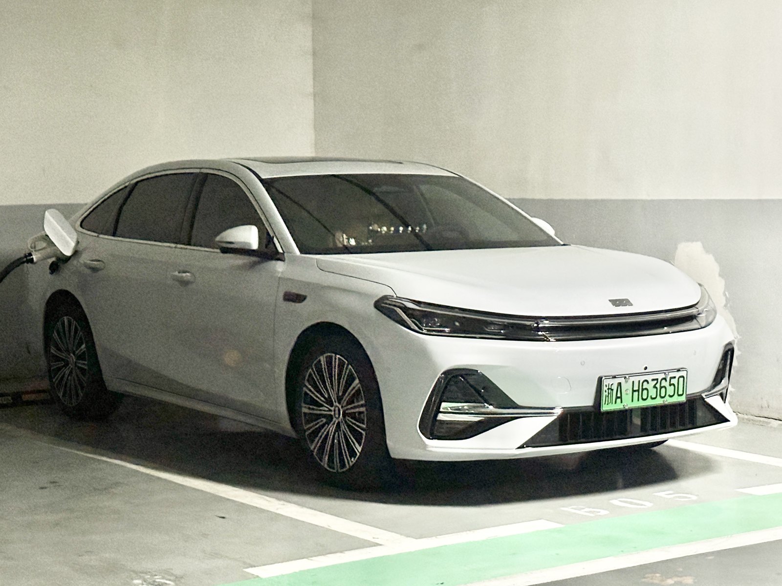 Geely Galaxy A7 — SUV (PHEV)