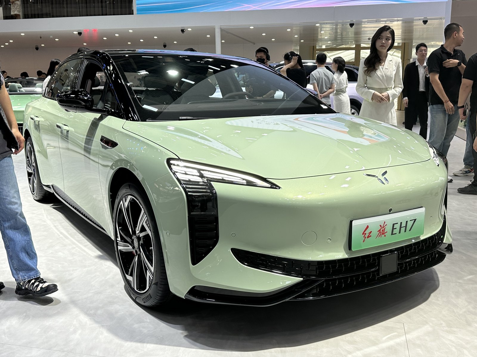Hongqi EH7 — SUV (BEV)