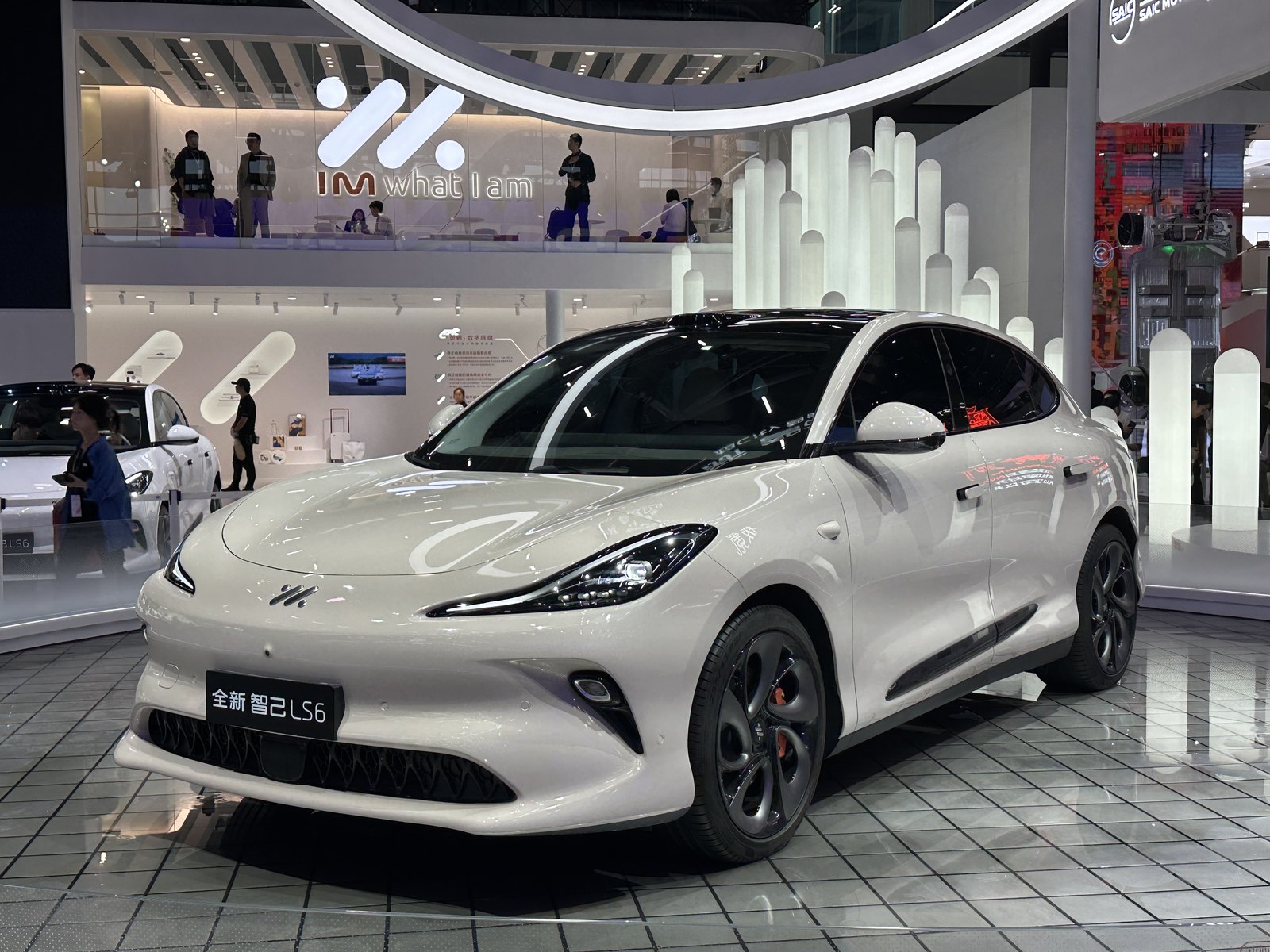 IM LS6 EREV — SUV (EREV)