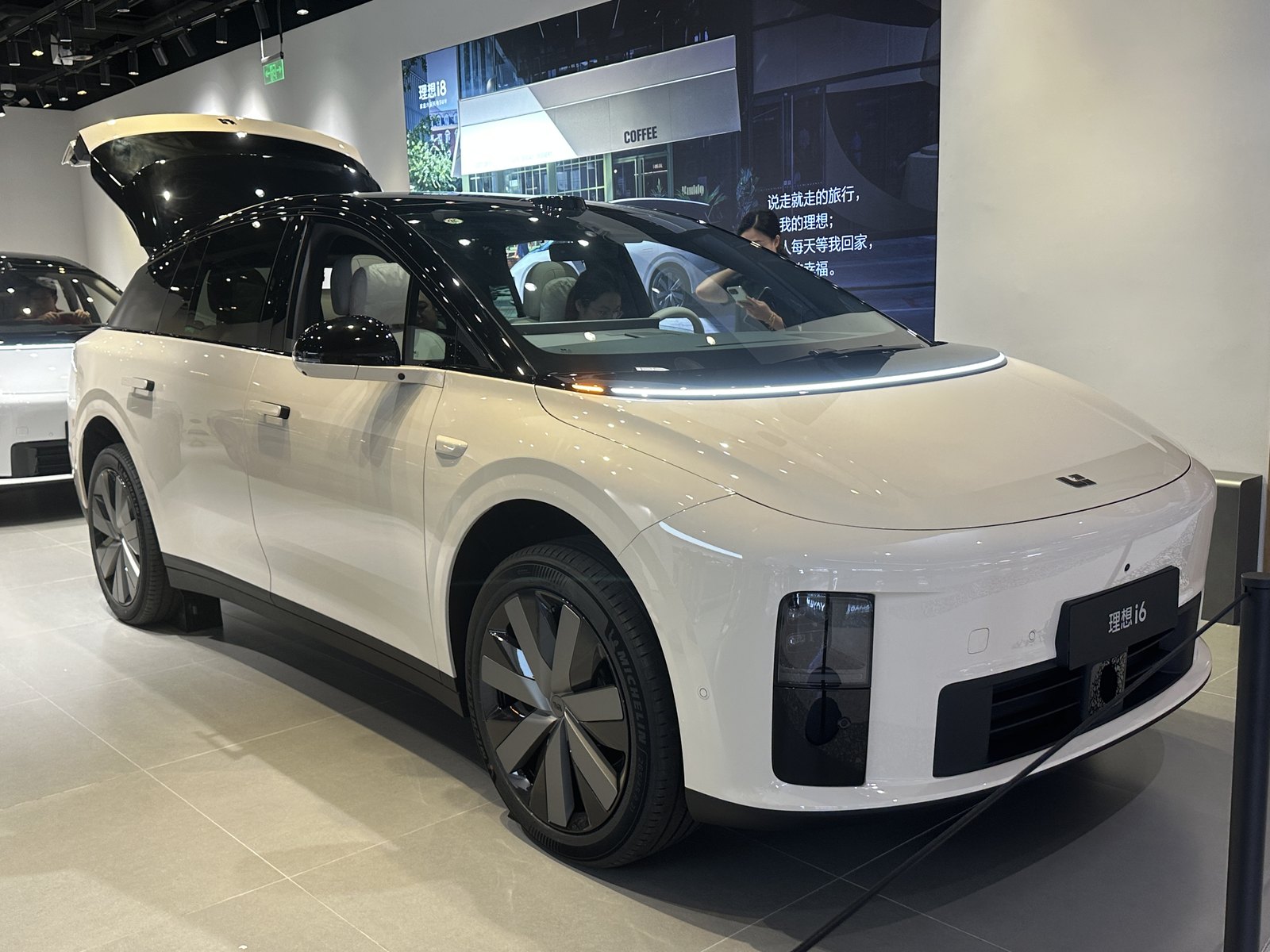 Li Auto I6 — SUV (BEV)