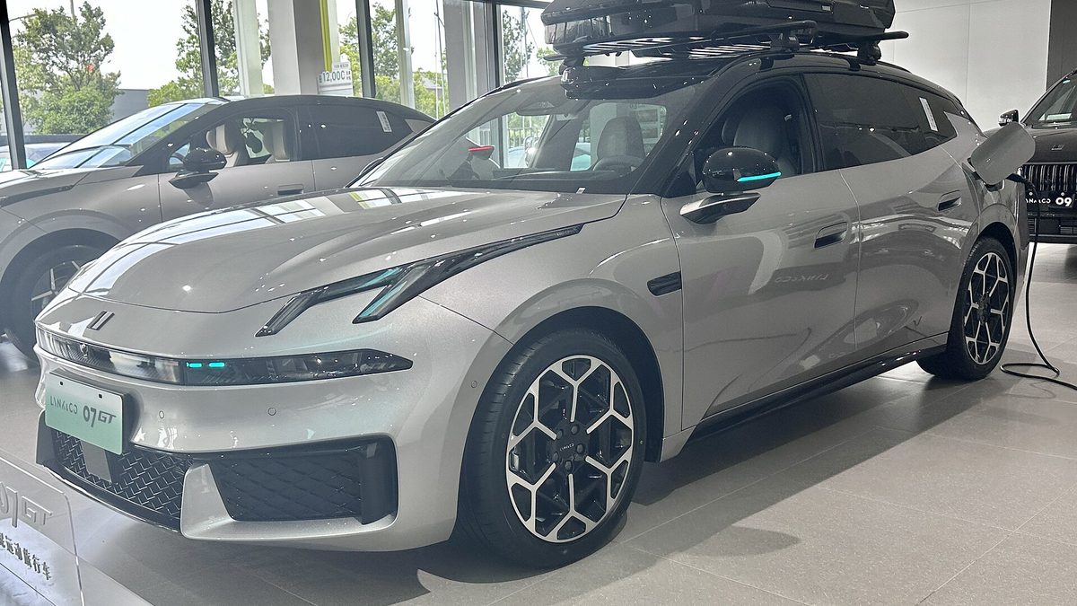Lynk & Co 07 GT — Sedan (PHEV)