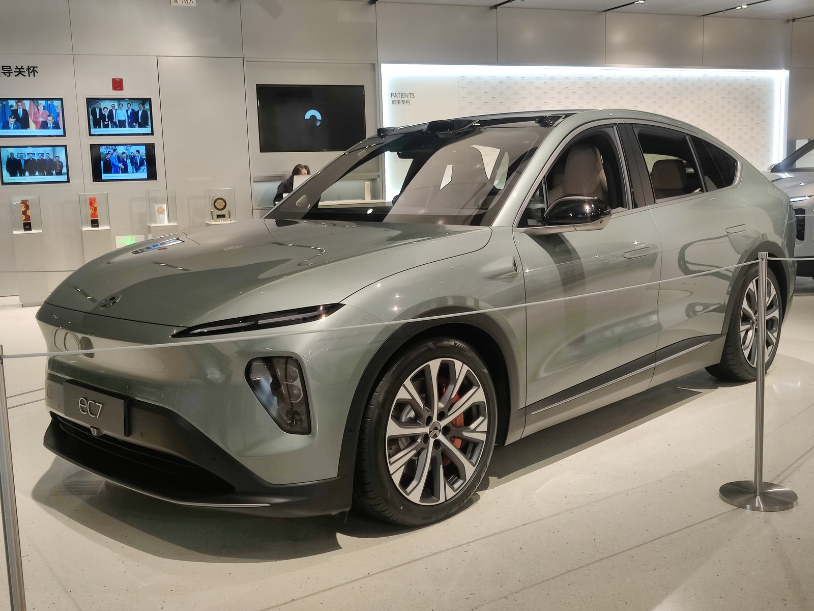 NIO EC7 — SUV (BEV)