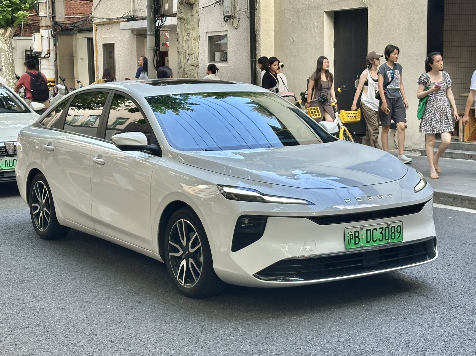 Roewe D6 — Sedan (BEV)
