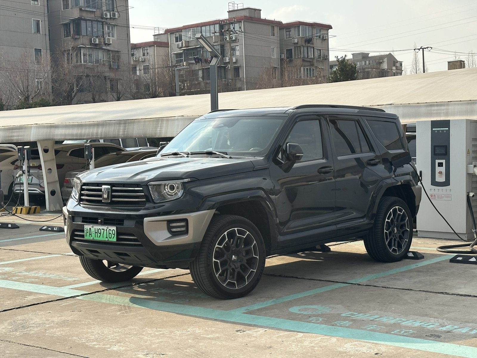 Tank 700 — SUV (PHEV)